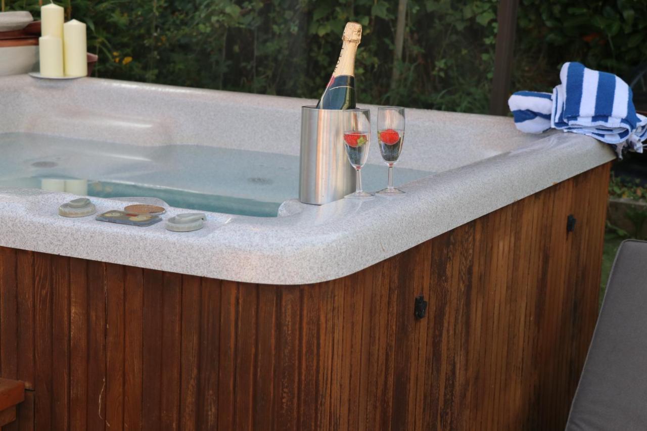 Palm 1 Park Home With Hot Tub سوانغه المظهر الخارجي الصورة